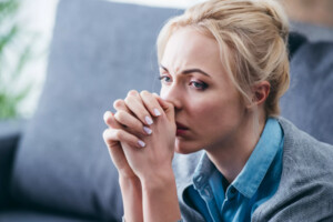 Кто-то сильно тревожится, когда нет сирен. Психиатр объяснила феномен