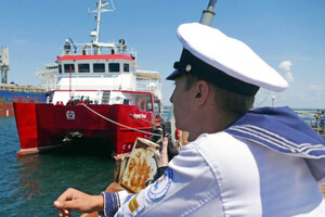 Моряки смогут пересекать границу: Шмыгаль назвал условие