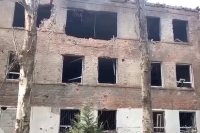 Обстріл школи у Запоріжжі: з'явилося відео наслідків