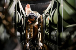 США розширили поставки зброї в Україну морським транспортом, – ЗМІ