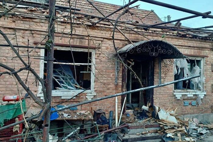 Обстріл Дніпропетровщини тривав усю ніч, фото руйнувань