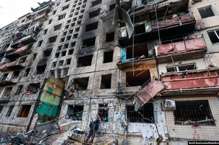 В Києві відновлено зруйнований рашистами будинок (фото)