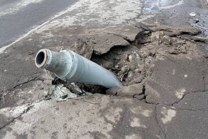 Окупанти скинули на Харків касетні бомби