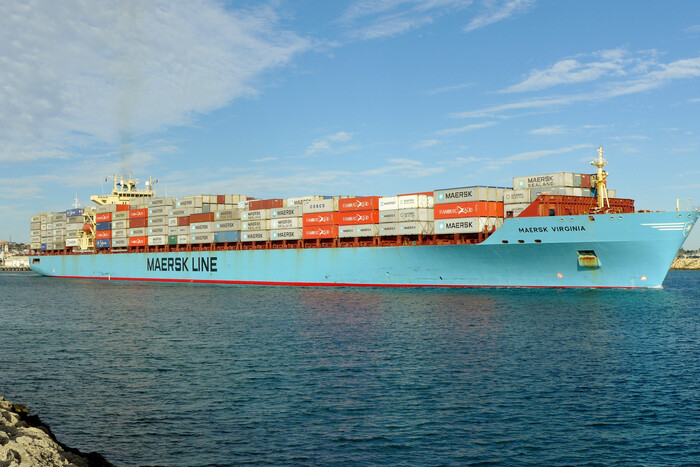 Найбільший у світі морський перевізник Maersk пішов із Росії
