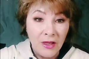 Росіянка спробувала достукатись до любителів Путіна (відео)