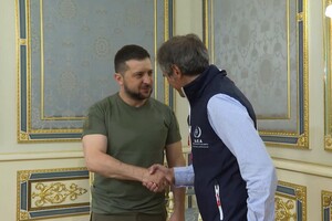 Зеленський зустрівся з головою МАГАТЕ Гроссі (відео)