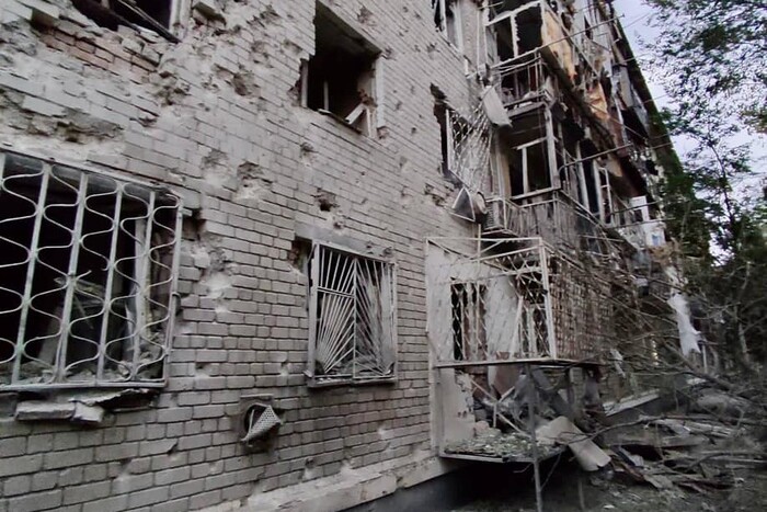 Окупанти накрили Нікополь «Градами»: фото руйнівних наслідків