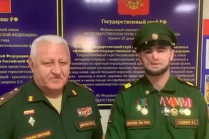 Окупант, який ледь не втратив обличчя на війні в Україні, заохочує вмирати за Путіна