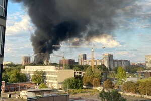 У Львові спалахнула масштабна пожежа (фото, відео)