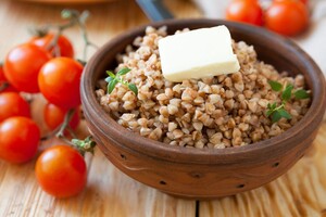 Украинцам рассказали, когда упадут цены на гречку