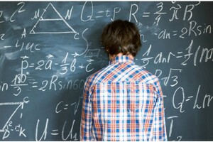 Шкільні вчителі самі погано знають математику, тому катують нею дітей