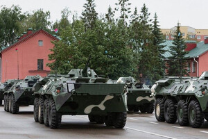 Белорусские боевики стягивают военную технику к границе с Украиной