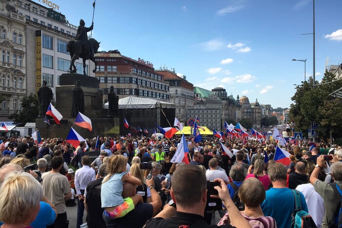 Росія влаштувала провокацію у центрі Праги (фото)