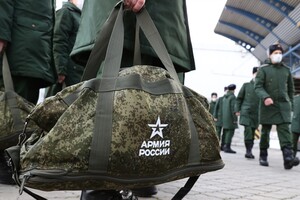 Видають криві автомати: Окупант розповів про проблеми з забезпеченням армії РФ (аудіо)