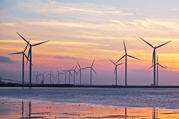 Данія та Німеччина побудують вітроенергетичний центр у балтійському морі