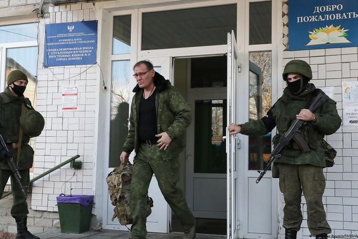 У Донецьку окупанти знайшли нове джерело поповнення гарматного м’яса