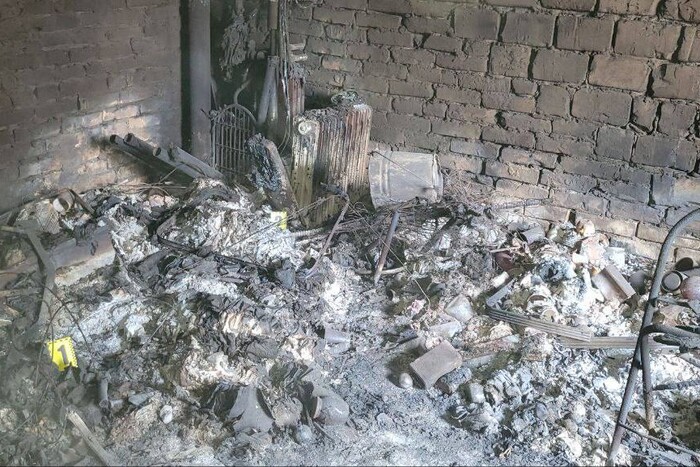 Стратили і спалили. У гаражі Бучі виявлено останки вбитих громадян (фото)