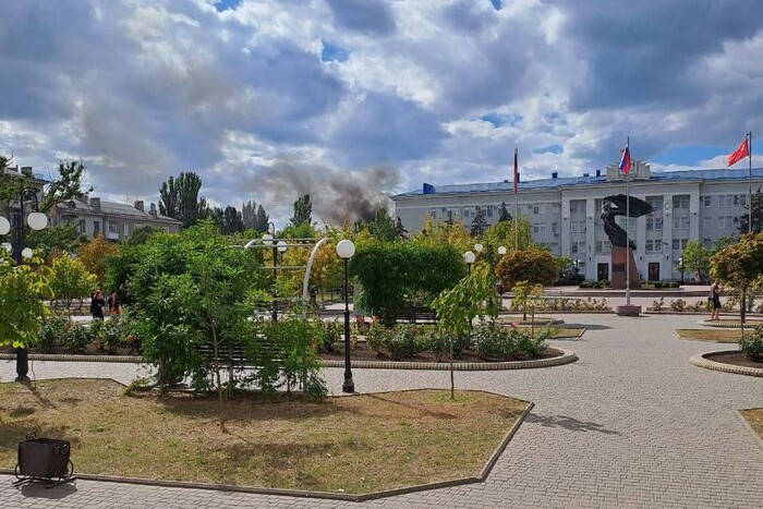У центрі окупованого Бердянська прогримів вибух (фото)
