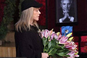 Фізіогноміст пояснив значення дивного жесту Пугачової на похороні Горбачова