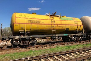 Паливо призначалося для заправки військової техніки РФ