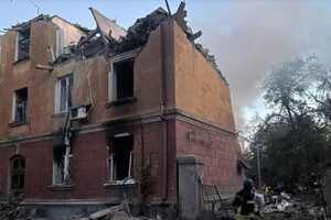 Пошуково-рятувальні роботи тривають