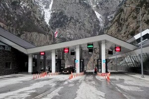 Грузія масово забороняє в’їзд російським туристам