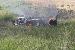 На Сумщині автомобіль підірвався на міні