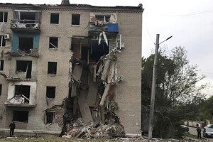 Окупанти пошкодили житловий будинок в районі Словкурорту