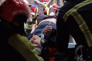 У Києві чоловік потрапив під потяг (фото) 