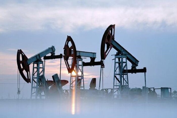 Запровадження ліміту вартості російської нафти обвалило ціни на ринку