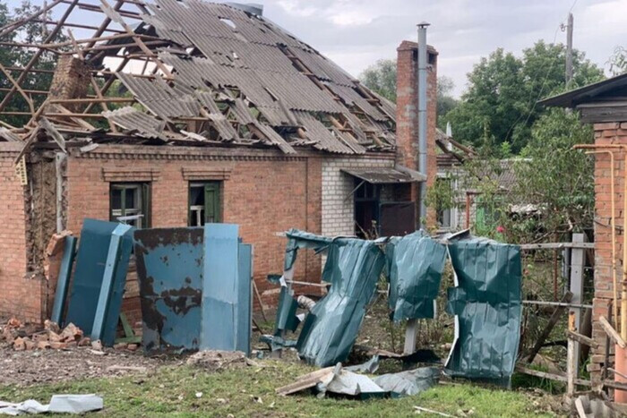 Враг обстрелял Славянск: мэр показал последствия удара (фото)