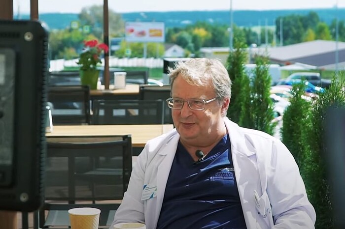 Із РФ через переслідування Кремля втік відомий лікар-травматолог