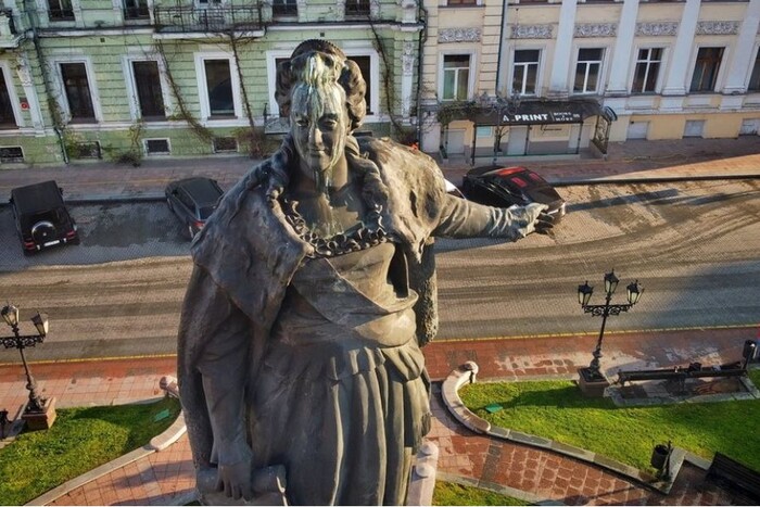 Пам’ятник Катерині ІІ. Чиновник одеської мерії виступив проти та спровокував скандал