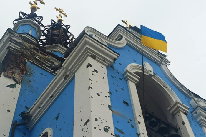 Гадили даже в церкви: что оставили оккупанты в освобожденном селе на Донбассе (фото)