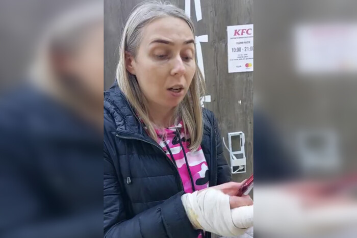 У Львові жінка влаштувала істерику через зауваження про російську мову (відео)