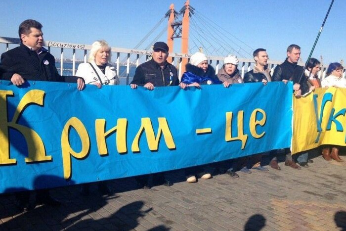 «Ватні» пабліки вибухнули: кримчани не збираються воювати з Україною за вказівкою Москви