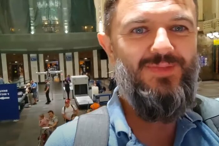 Поплічник зрадника Стремоусова засвітився на київському вокзалі (відео)
