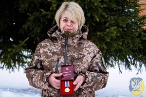 Інна Дерусова у Збройних Силах України з 2015 року, брала участь в антитерористичній операції