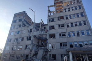 Рашисты обстреляли Николаев: жуткие кадры последствий атаки