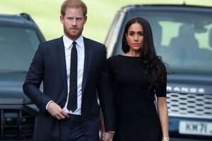 Меган Маркл запідозрили у зраді королівської родини: виявлено мікрофон під сукнею