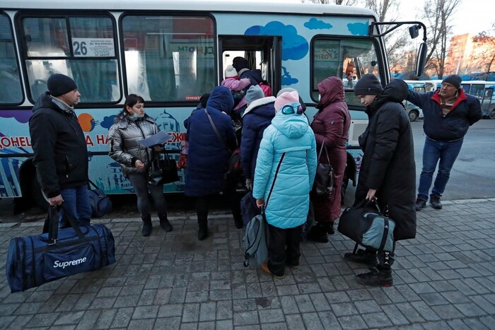 Влада закликає мешканців звільнених районів Херсонщини евакуюватися