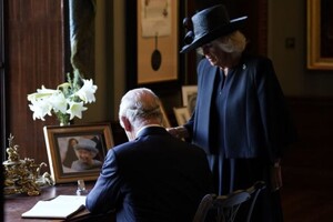 Король з дружиною