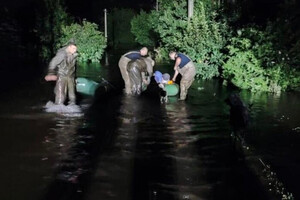 Спасатели работают над ликвидацией подтоплений в Кривом Роге