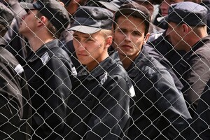 Російський віцепрем'єр вважає, що до будівництва у РФ можна залучити 180 тис. ув'язнених