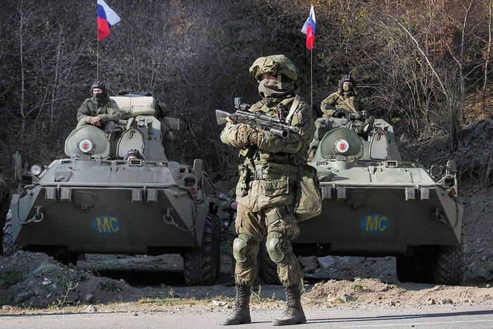 Окупанти продовжують вести безглузді наступальні операції біля Донецька та Бахмута, – ISW