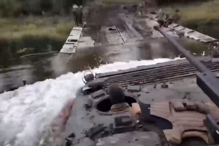 Українські військові форсували Оскіл (відео)