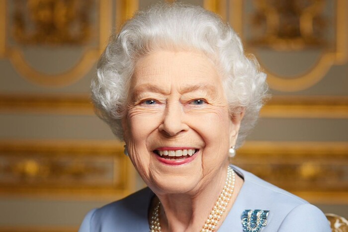 Британці та світові лідери попрощалися з королевою Єлизаветою II (відео, фото)