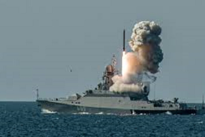 Ворог тримає в Чорному морі три кораблі з 24 ракетами «Калібр»