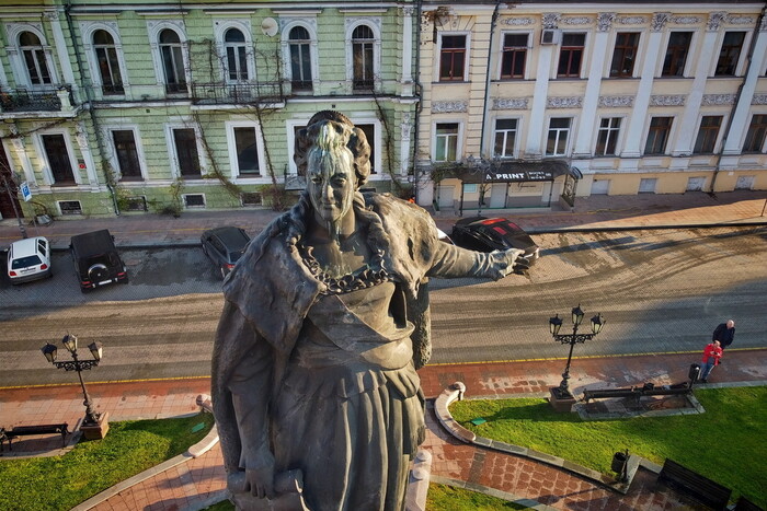 Труханов поділився планами щодо пам’ятника Катерині ІІ