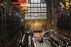 Не російський, а український. Мережа обурюється через кондак на похороні Єлизавети ІІ